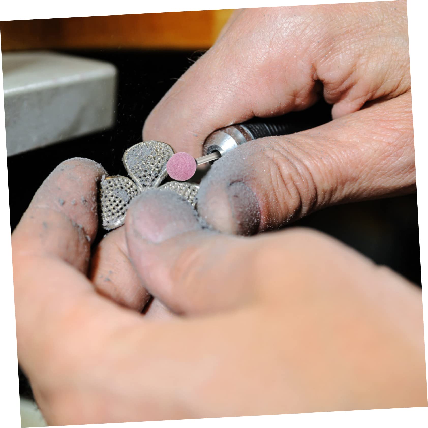 100 Teste Abrasive Sferiche per Lucidatura e Rettifica, Piccole Punte per Molatura a Mola Gambo 3mm, Utensili Pratici per Lavorazioni di Precisione e Pulizia Sbavature, Set