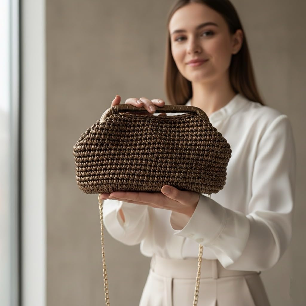 Clutch all'Uncinetto Metallizzata Bronzo, Fatta a Mano in Eco Pelle, con Tracolla Rimovibile, 28x16x14 cm