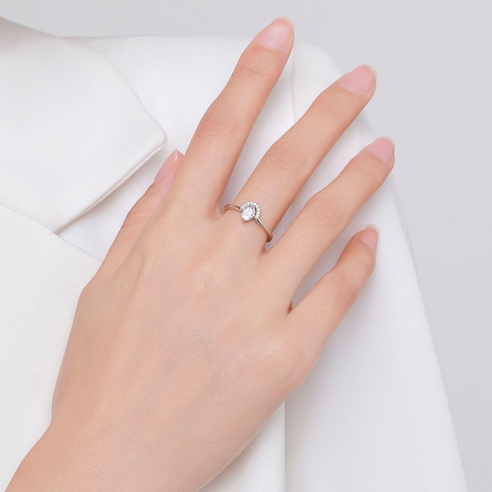 Daesar Anillo para Compromiso Mujer con 3.5x5.5mm Ovalado con Moissanita, Oro Blanco 9K/14K/18K, Anillo Alianzas Plata