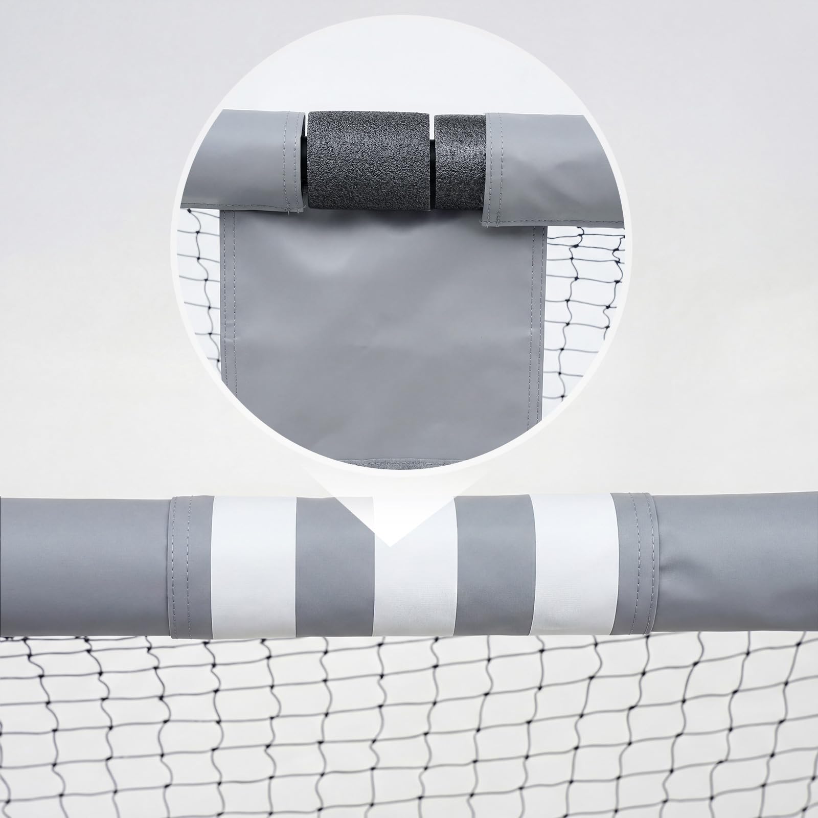 LARMNEE But de Football de 240 cm, Cage de Foot pour Enfant et Adulte, But de Football avec Mousse de Protection, Cage de Foot résistante aux intempéries, Filet en PE