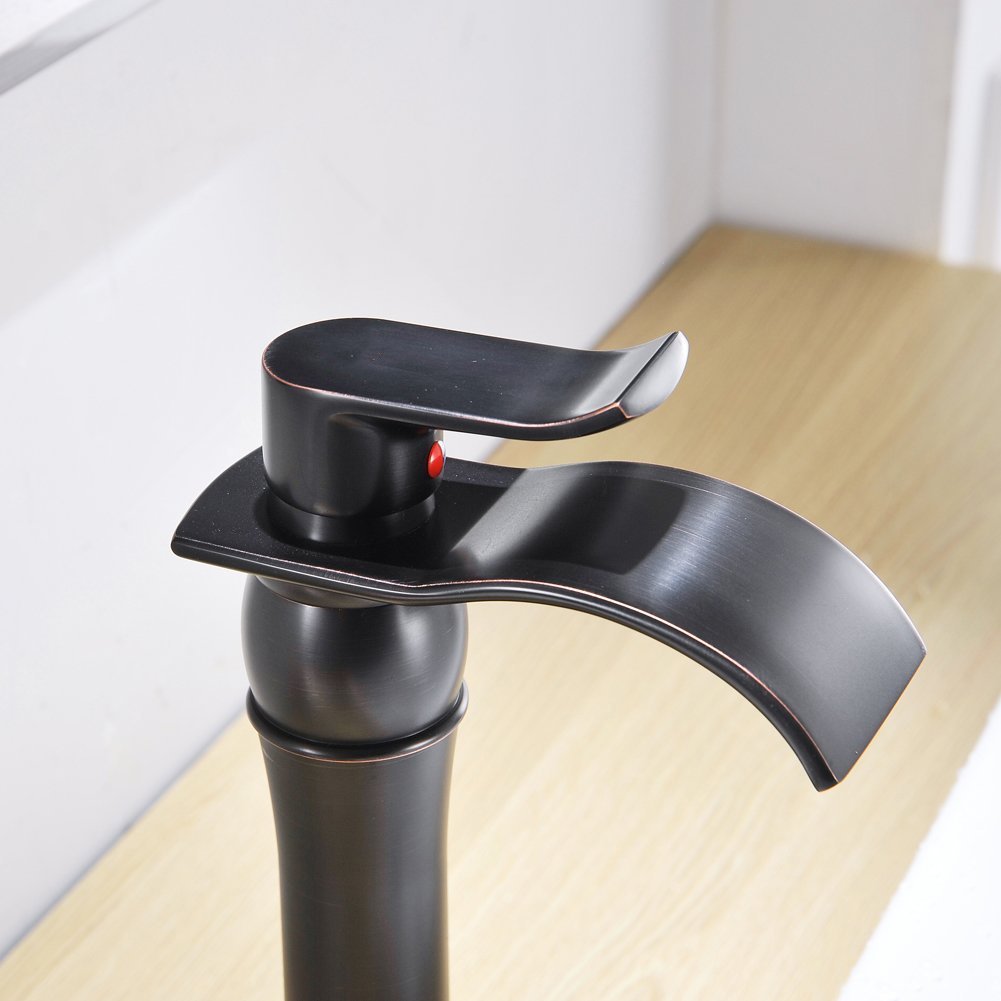 Badezimmer-Wasserhahn In ölgeriebener Bronze – Wasserfall-Auslauf, Einhebel, Mit Pop-Up-Ablauf