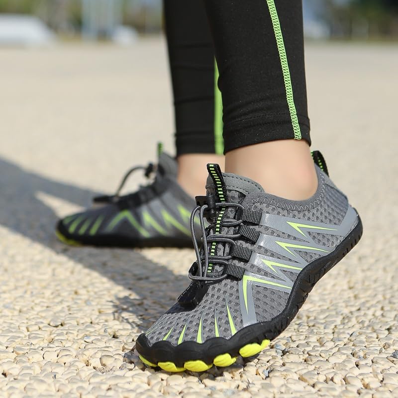 Chaussures d'eau pour marcher sur les cailloux sans douleur à la plage