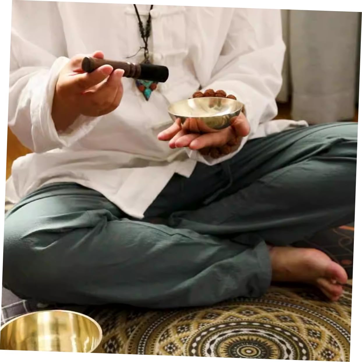 HANABASS 1 Set Metal Singing Bowl with Mallet Sound Bowl for Meditation Prayer and Yoga Serene Home Decor for Relaxation and Calm Atmosphere