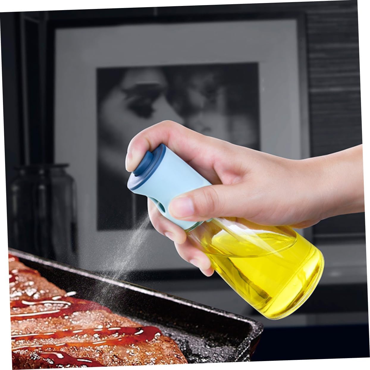 SMASOLO 2Pcs Kitchen Oil Sprayer Bottles Glass Oil Dispenser Press Type for Cooking Bbq Salad Non Leak Even Spray Easy to Clean Visible Capacity Light Blue