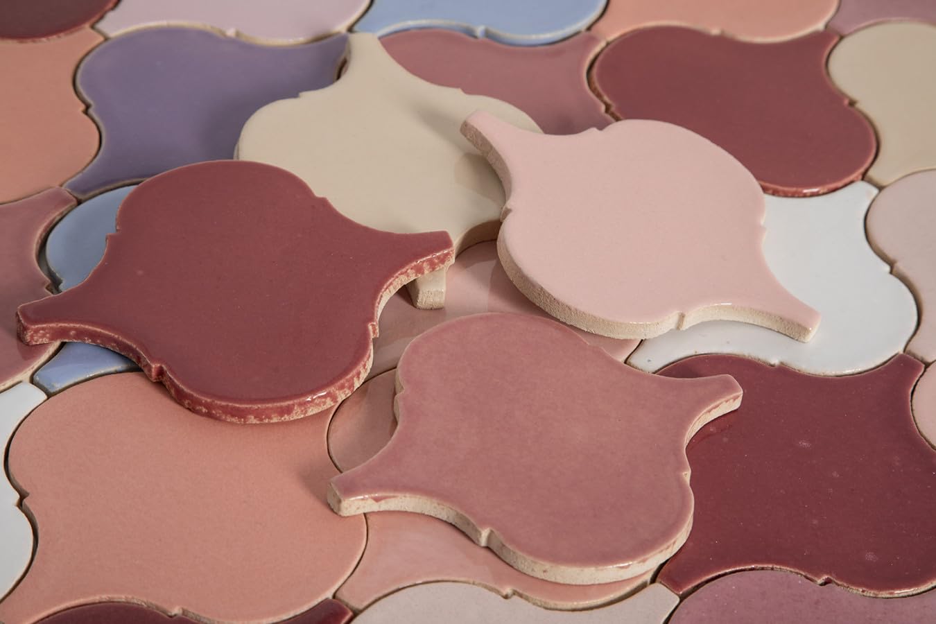 Piastrelle in ceramica fatte a mano Arabesque Tramonto lavanda – Mattonelle a mosaico arabesque per cucina, parete posteriore della cucina e bagno | Un patchwork contiene 31 piastrelle da rivestimento