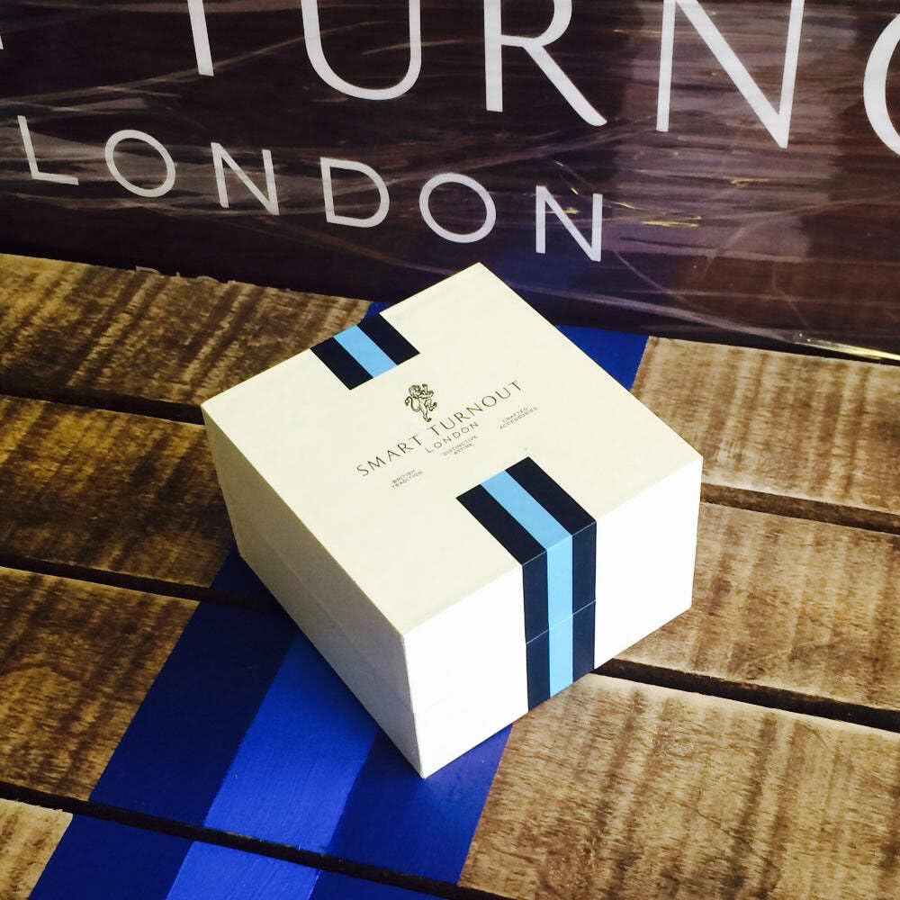 Smart Turnout Equerry - Correa de reloj NATO con rayas azules y blancas