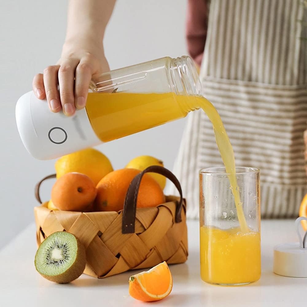 350ml Mini Portable Electric Fruit Juicer Charging Milkshake Machine(E)