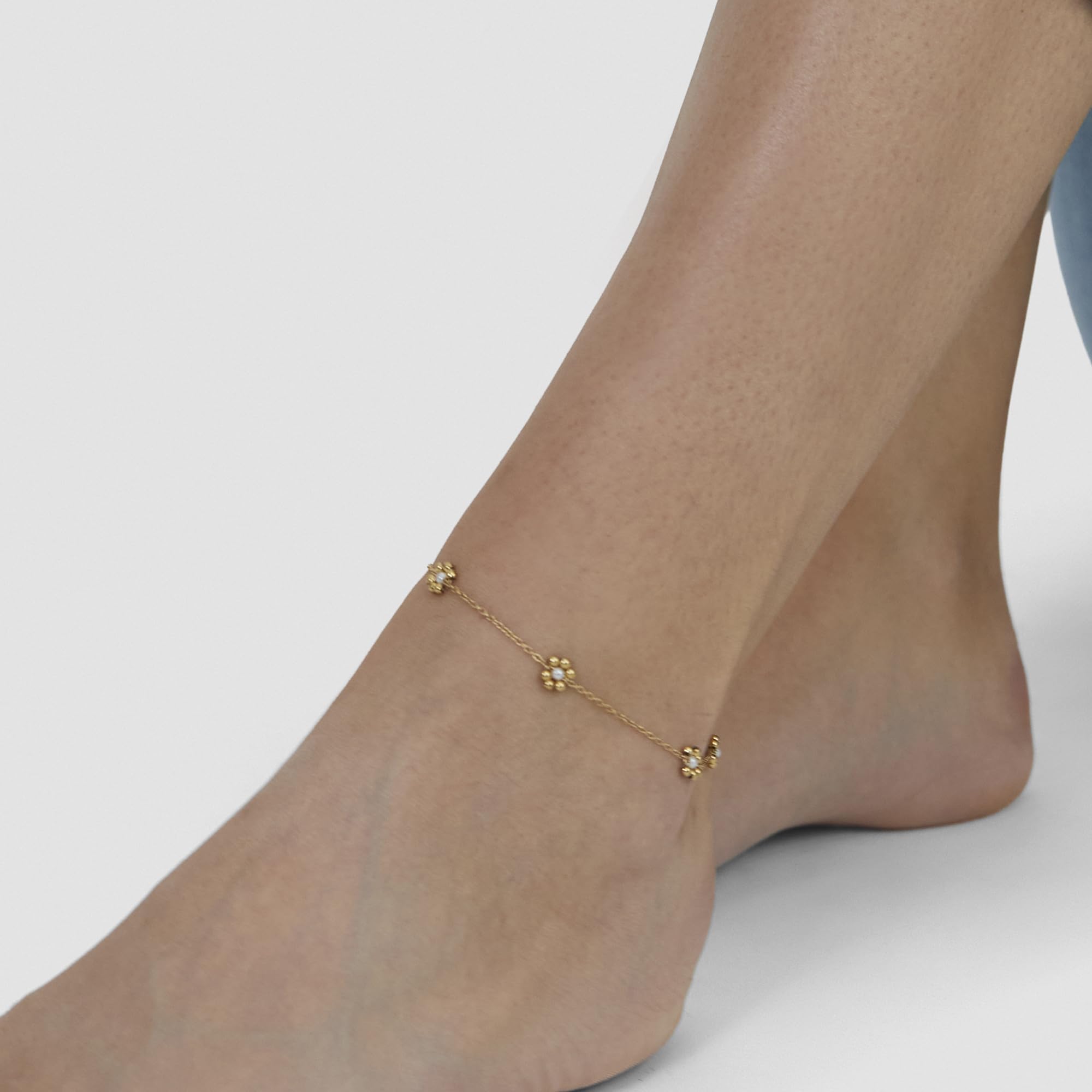 s.Oliver Damen Schmuck – Halsketten, Armbänder & Fußketten mit Blumenanhängern in verschiedenen Farben