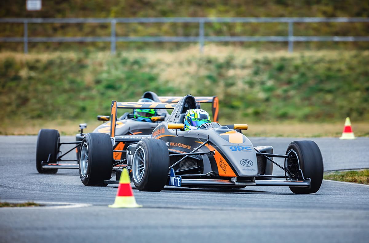 JOCHEN SCHWEIZER Geschenkgutschein: Formel Masters am Spreewaldring (5 Rdn.)