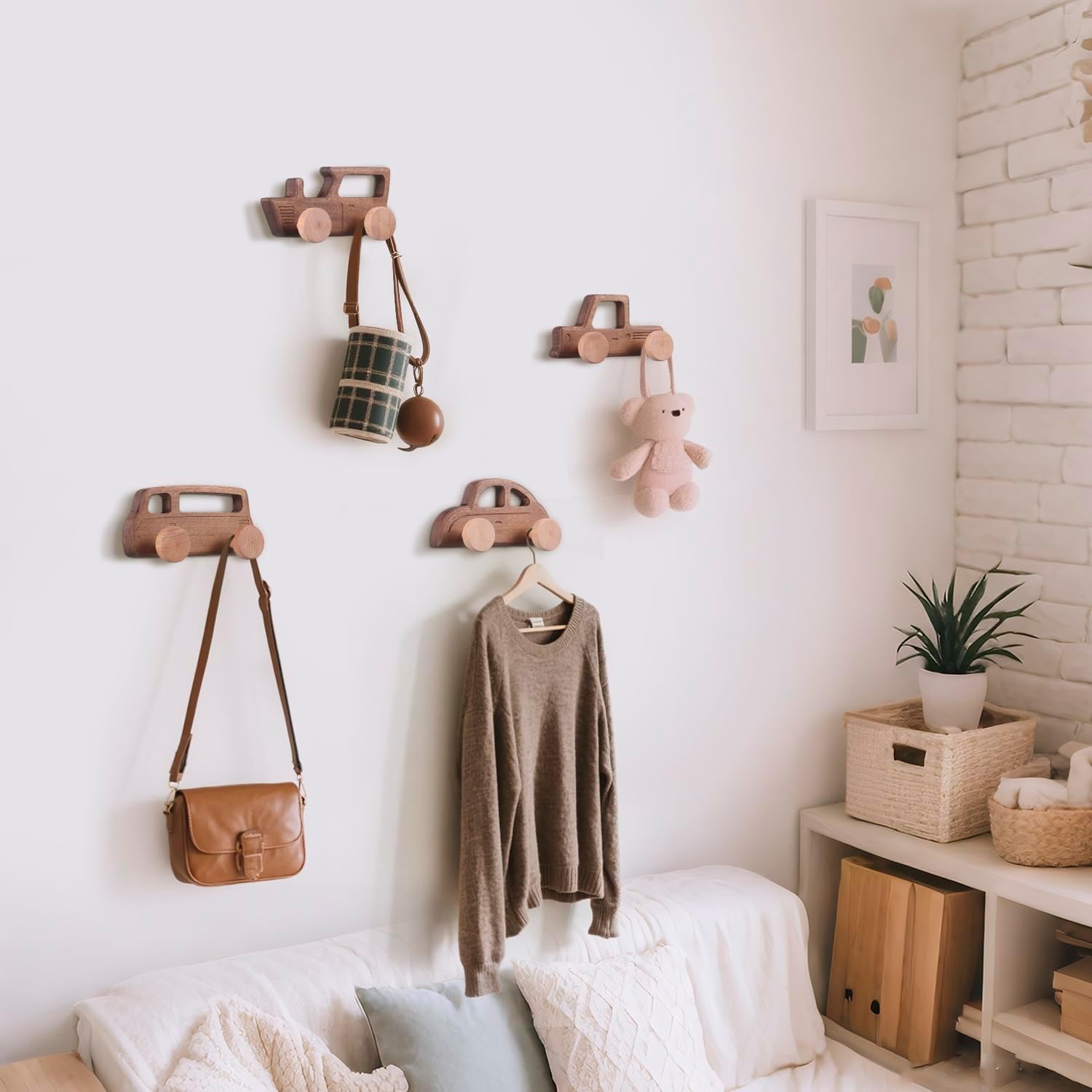 Walnut Car Coat Hooks - Handcrafted Wall Mount Hat Hanger Home Decor Coat Racks, Cartoon Car-Shaped Heavy Duty Modern Decor for Home, School, Office, Shop Window（Includes 4 Car）