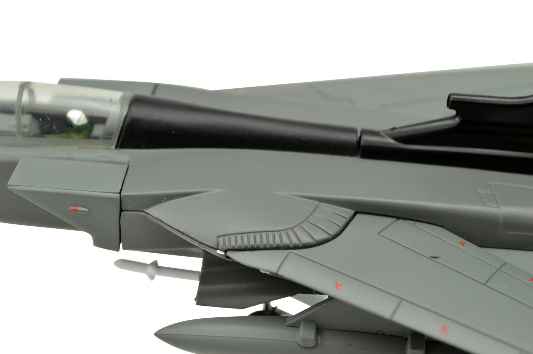 Amazon | TANG DYNASTY(TM) 1/100 トーネード Panavia Tornado 戦闘機