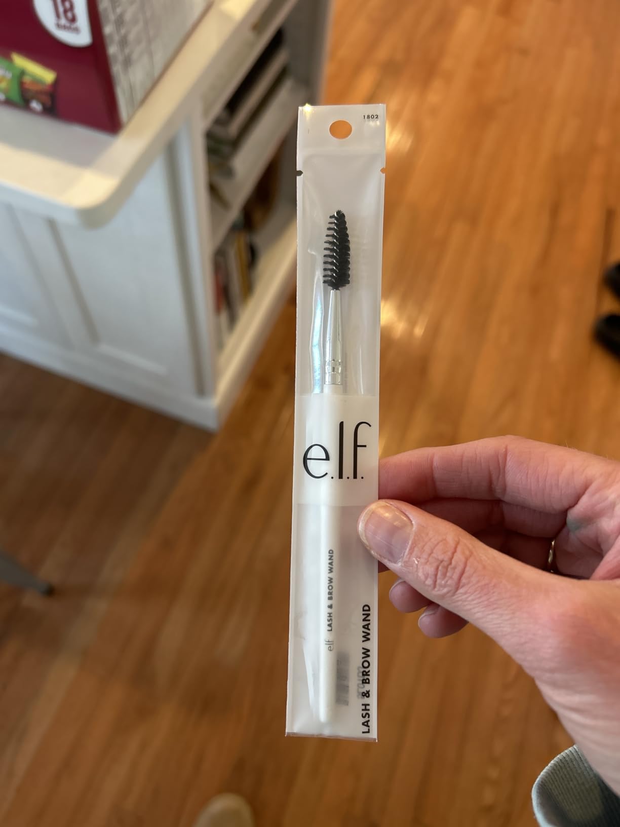 e.l.f. Eyelash & Brow Wand, Spoolie Brush To Define & Shape Lashes & Eyebrows, Creates Perfect Brows & Full, Lush Lashes, Vegan & Cruelty-Free