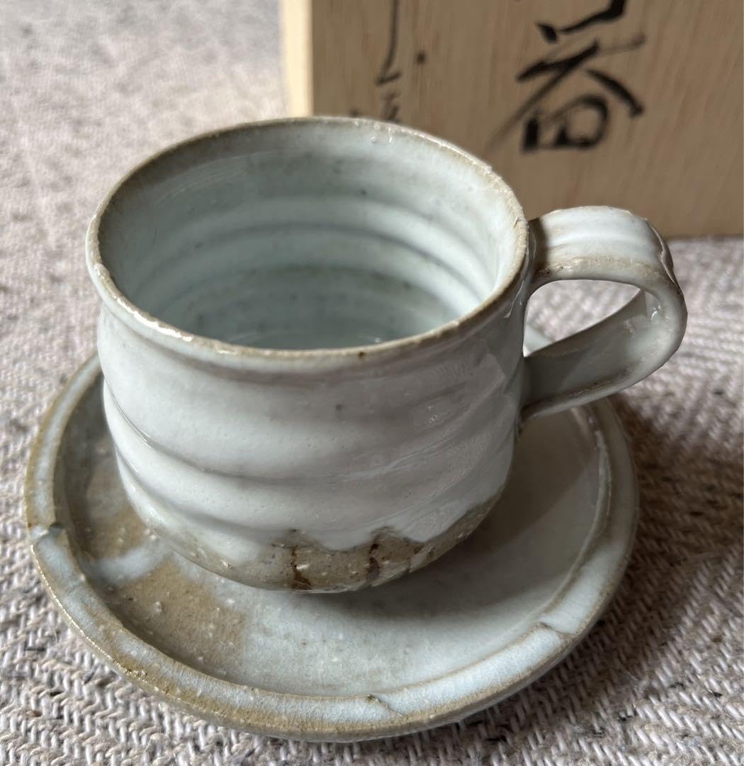 Amazon.co.jp: 萩焼 コーヒーカップ&ソーサー 大平山 ペア 2客 木箱