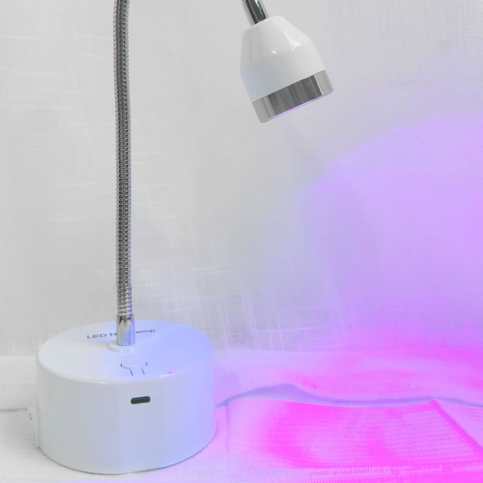 Lampa per Polimerizzazione della Colla a Raggi Ultravioletti, Piccola Lampa per Unghie LED UV Portatile 9 W Ad Asciugatura Rapi per Onicotecnico Domestico