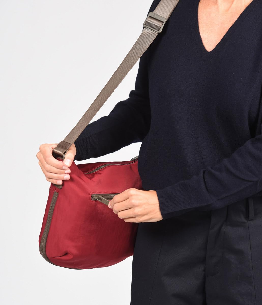 KCB Bandolera Balloon | Diseño Moderno y Funcional | Espacio Amplio y Organizado | Compartimentos Seguros y Accesibles | Asas Ajustables | 100% Vegano