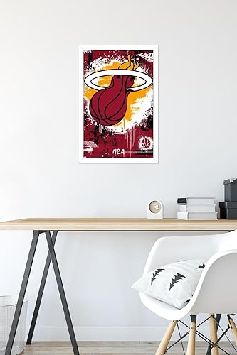 Vista 35 de Trends International NBA Miami Heat - Póster de pared con logotipo Maximalist 23, 34 pulgadas de largo x 22.4 pulgadas de ancho, paquete de póster