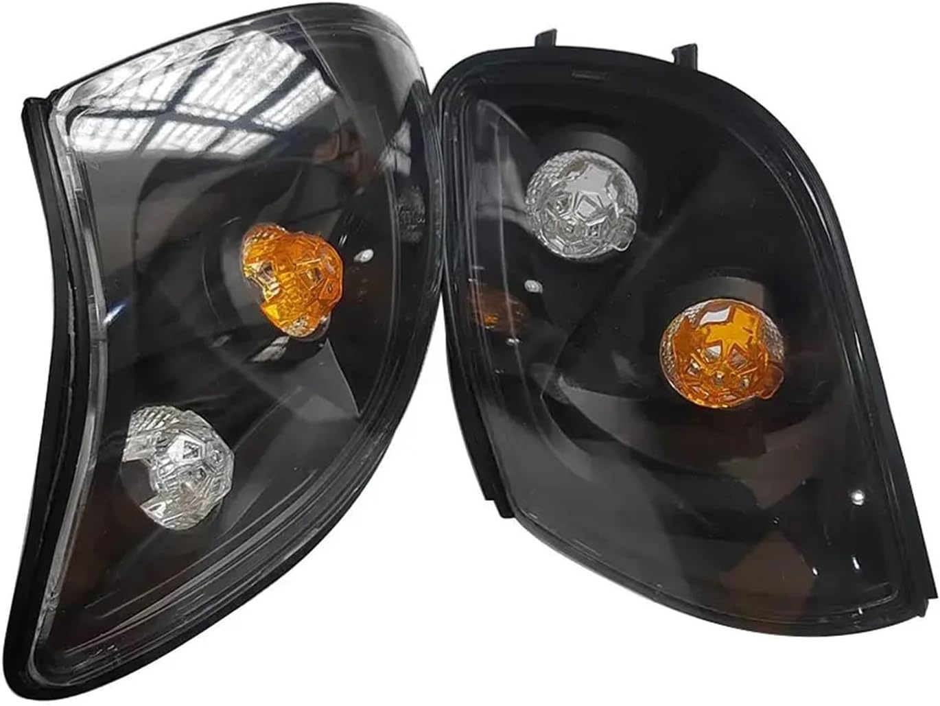 A Pair Compatible with Mitsubishi Delica L400 1998 4M41 Car Fron Turn Signal Lamp Corner Light(White)