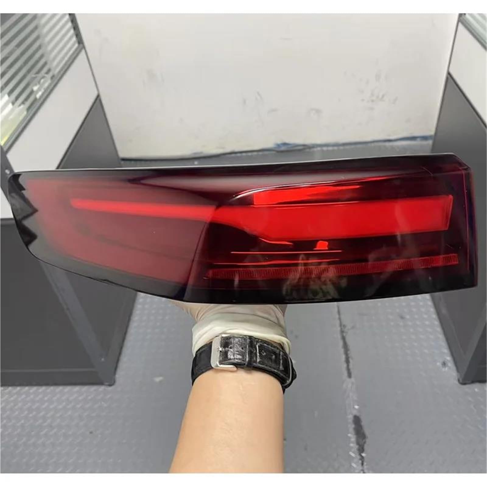 Tylne światło samochodowe Dla Xpeng G9 Tylne Światło Hamowania Światła Tylnego Zderzaka Lampy Lampa Tylna HIOPILKIKG(Left 7305001EA1)