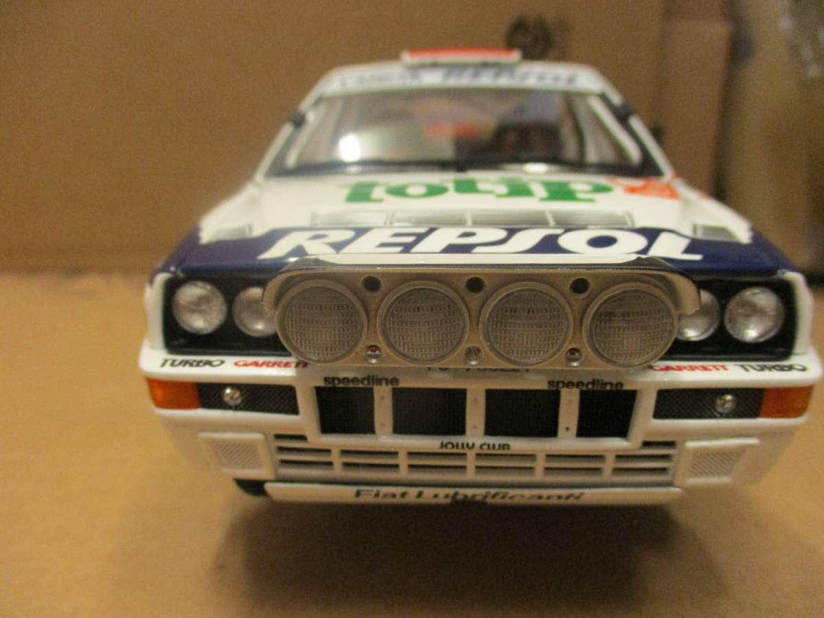 京商 Lancia Delta HF Integrale 1993 モンテカルロ Amazon.co.jp: Kyosho Lancia Delta HF Integrale 1993 Monte Carlo