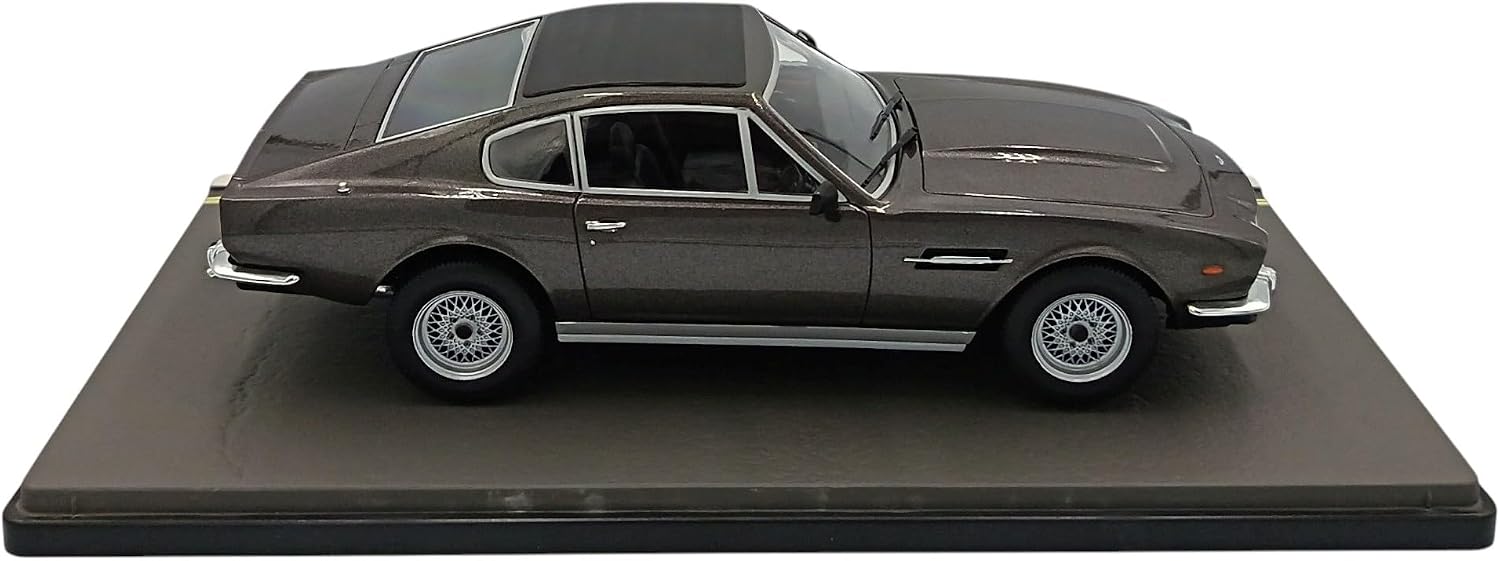OPO 10 - 1/24 Scale Miniature car Compatible with Aston Martin V8 No Time to Die 2021 James Bond 007 - Hachette Collections JBH02