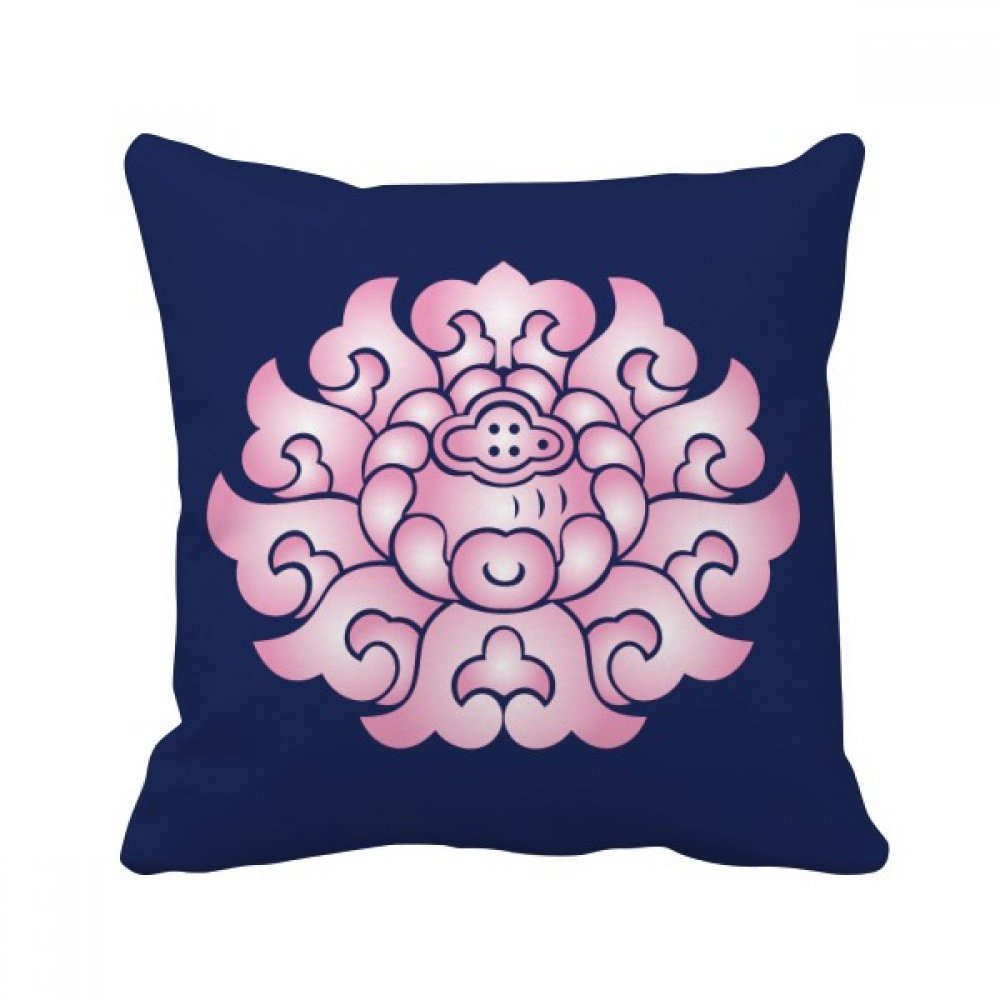 Coussin fleur de lotus rose pour décorer un canapé de salon moderne