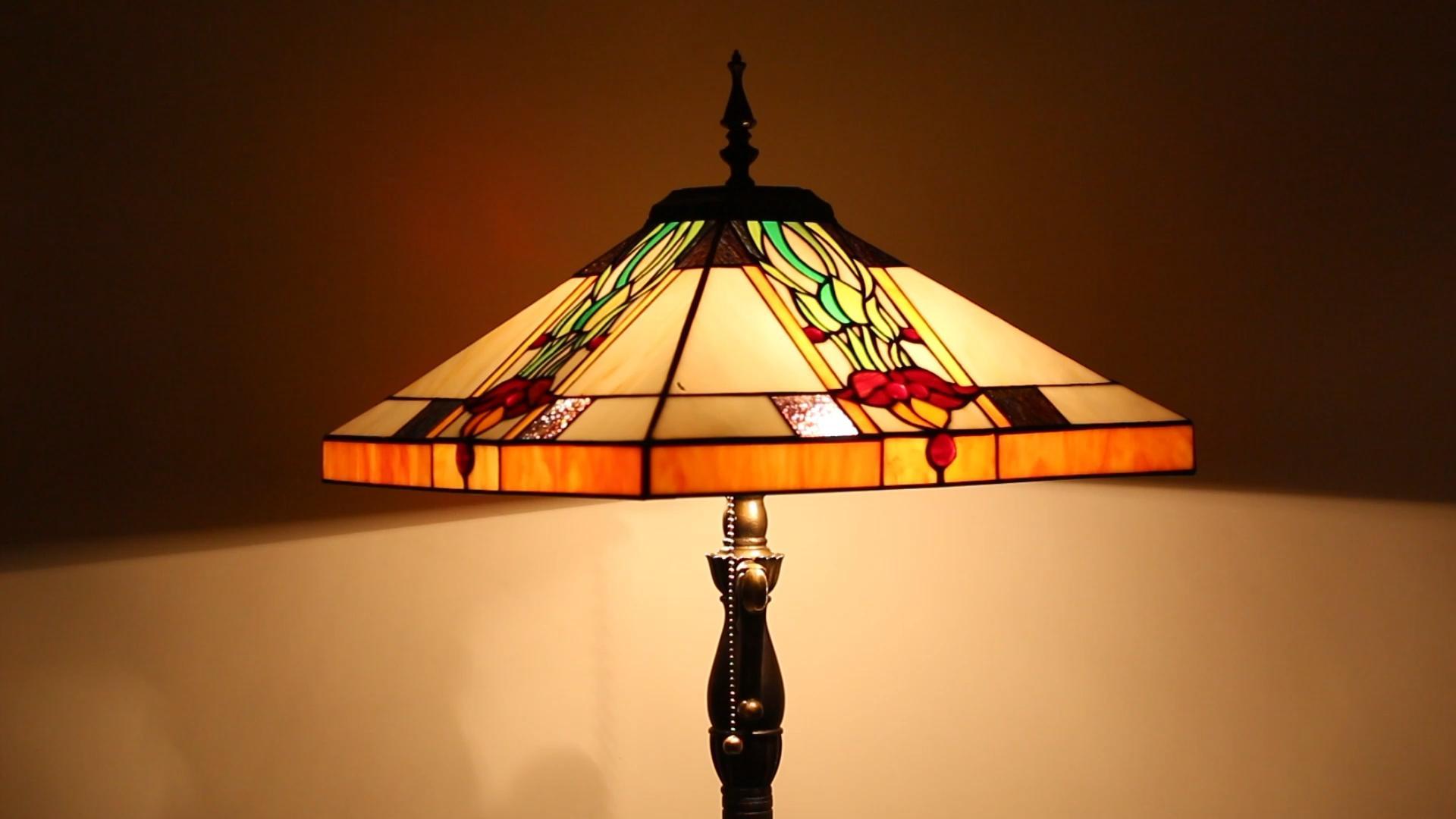 AVIVADIRECT Tiffany Floor Lamp Tulip Flower Mission Style