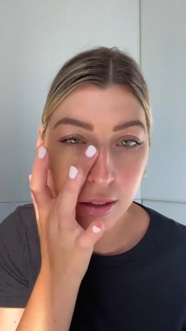 tarte bb blur tinted moisturizer broad spectrum spf 30  medium buildable coverage with natural lightweight matte finish vegan amp cruelty free