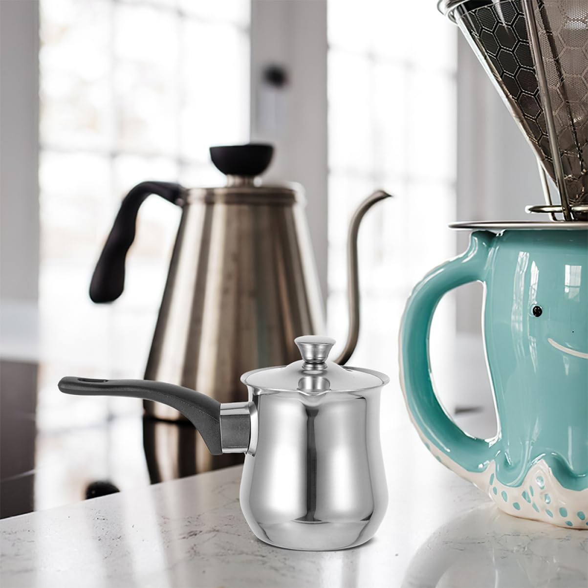 BESTOYARD Pentola Turca Facile da Usare e Versare con Coperchio da 540ml in Acciaio Inossidabile la Preparazione di Caffè Turco e Uso Familiare