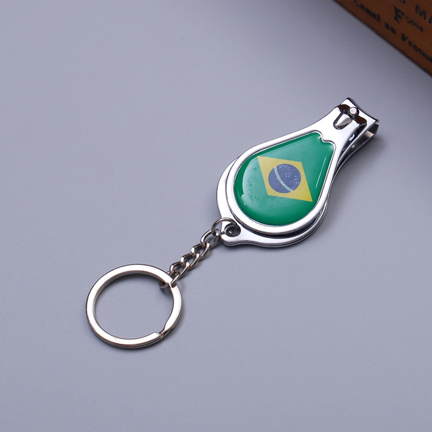 YAZVNTO Football Fan Keychain with Brazil National Flag Design Keyring, Portable Metal Key Chain for Soccer Supporters, International Tournament Fan Gift Souvenir Accessory,A Style-a