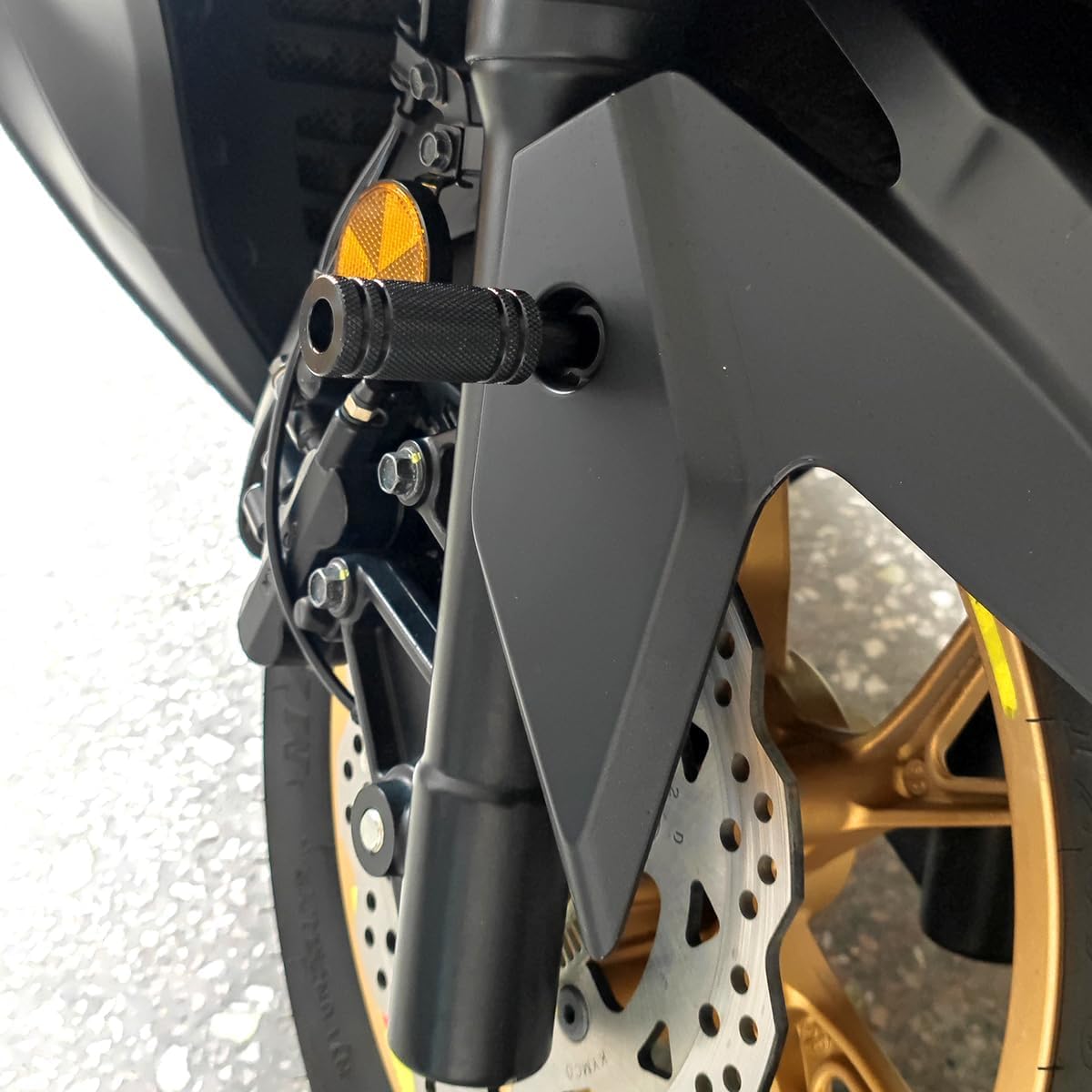 Uchwyt do reflektorów motocyklowych, uchwyt na reflektory, uchwyt na błotnik motocykla, uchwyt do reflektorów motocyklowych, do otworu M8/M6