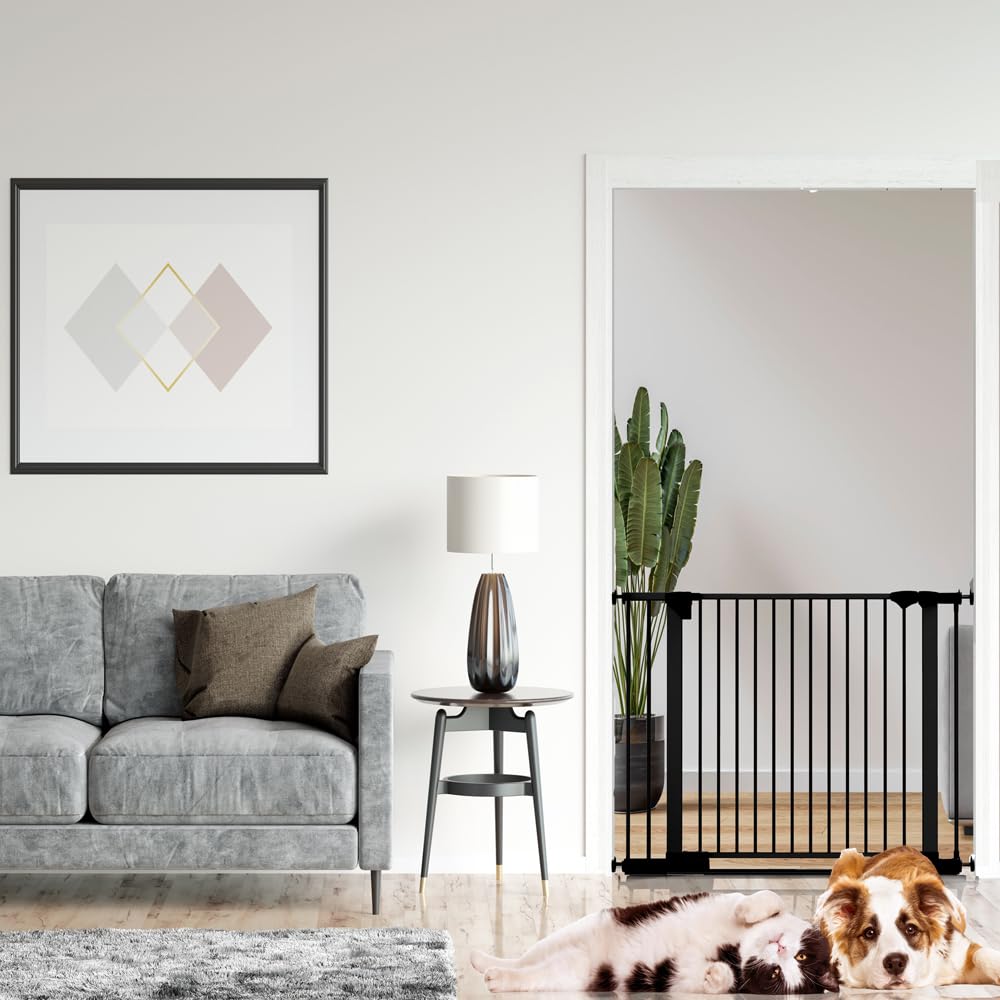Bettacare SafeStep - Puerta para Perros, Negra, 68 cm - 75 cm, Paso Extra bajo, Puerta de Seguridad de Ajuste a presión, Puerta para Mascotas para escaleras, pasillos y Puertas, fácil instalación