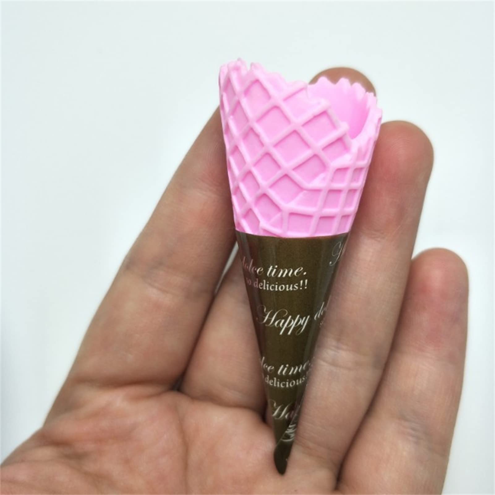 seesee アイスクリームコーン型 木製 花瓶 seesee アイスクリームコーン型 木製 花瓶