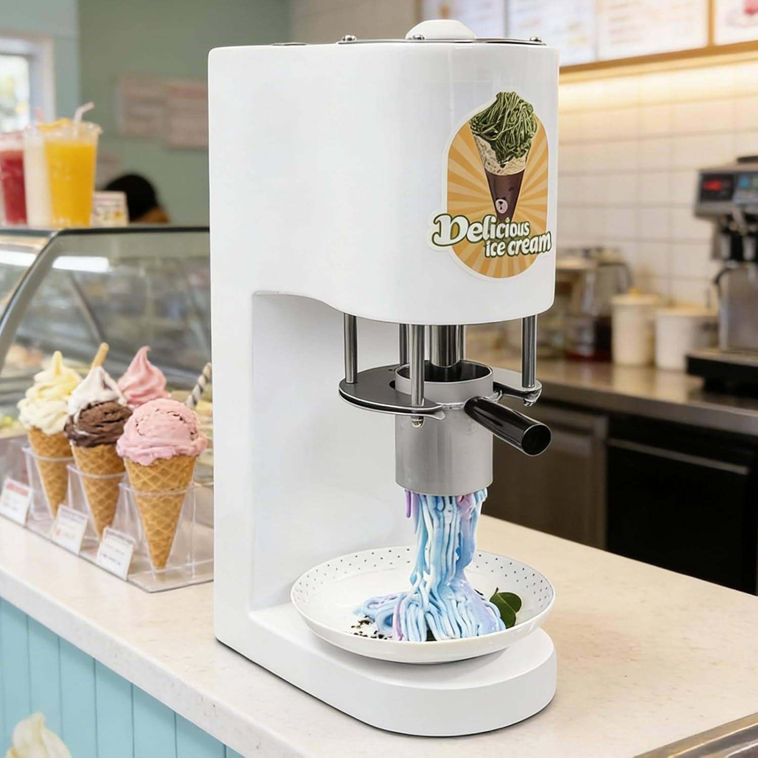Macchina professionale per gelato a spaghetti, estrusore per gelato professionale con 4 stampi di diverse forme, produzione di 7,9 galloni/ora, design salvaspazio per gelaterie, facile da usare White