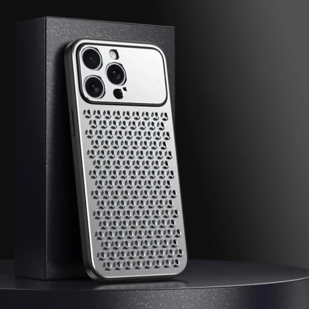 Coque en alliage d'aluminium iPhone 16 argentée au design métallique premium - 7