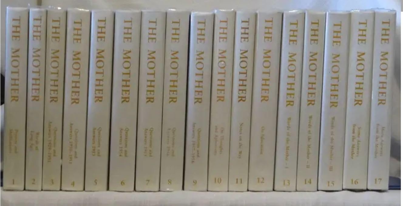 Selection from the Complete works of Sri Aurobindo and the Mother Hardcover – 1 January 2022