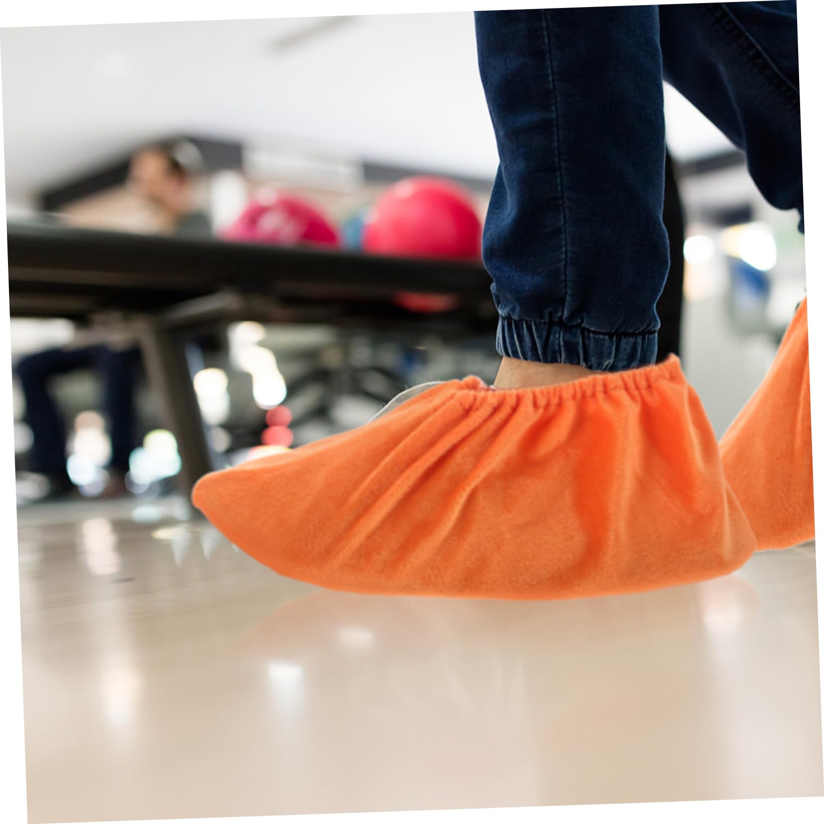NAMOARLY Bowling Sports Accessory 2 Pack of Indoor Shoe Covers for Adults Warm Comfortable Non-Slip Bowling Shoe Protectors