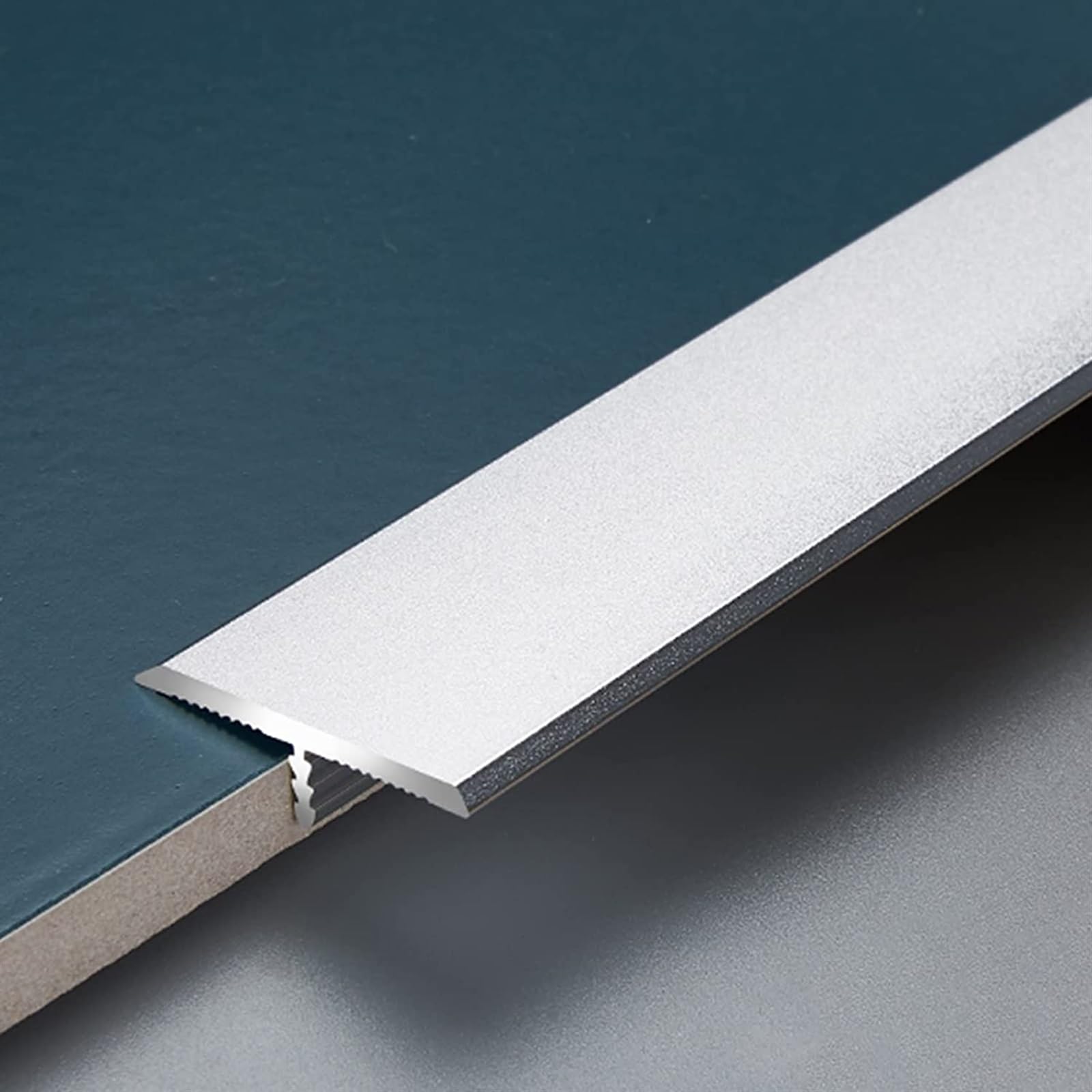Profilo di Transizione, Striscia di Soglia, Rifinitura for bordi da pavimento a laminato in vinile, for la copertura di giunzioni tra piastrelle e legno, transizioni lisce(Silver)