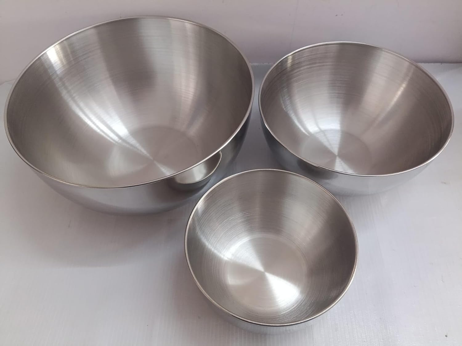 Sainio Stainless Steel Mixing & Serving Bowl (Set of 3) Size : 15,20, 24 CM
