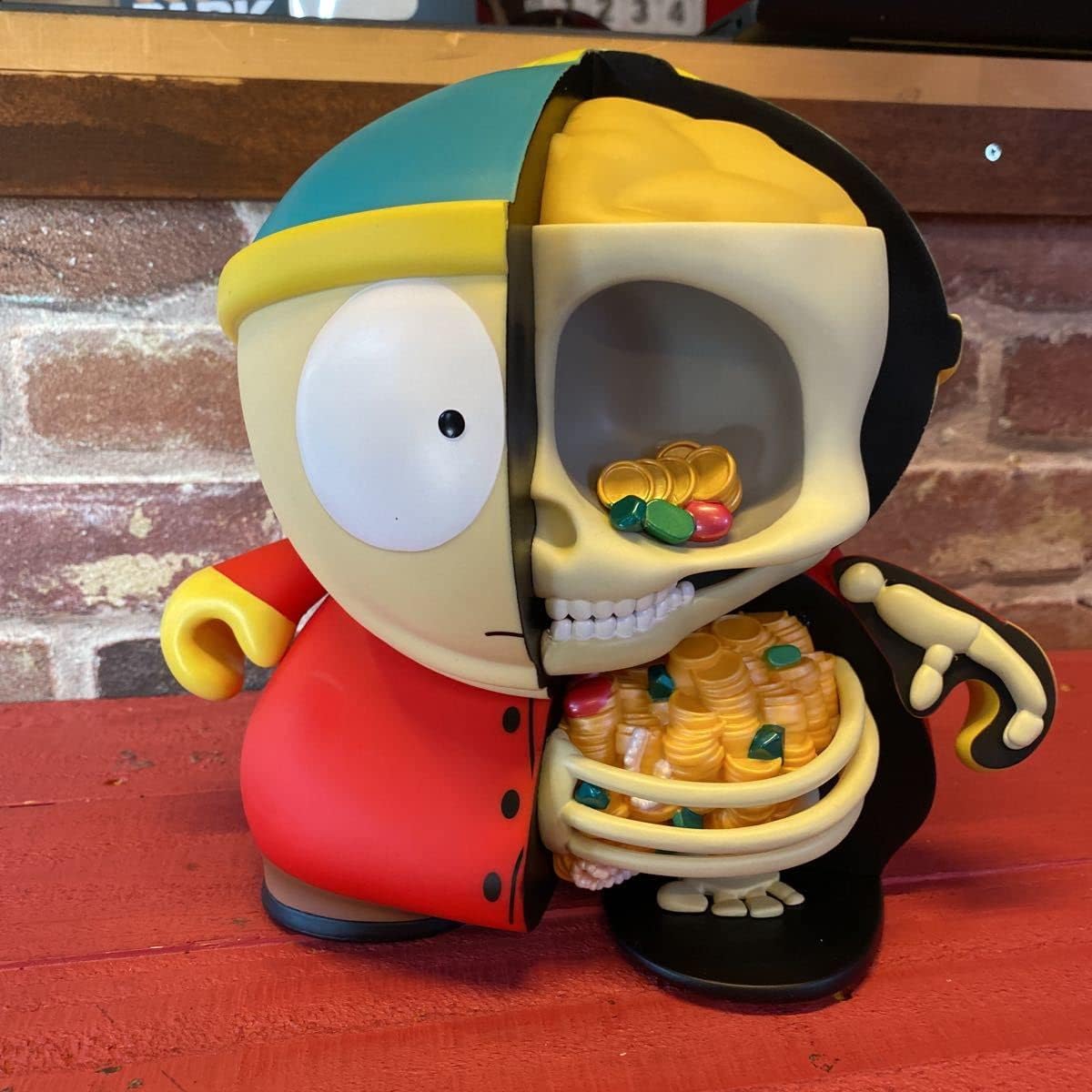 Amazon.co.jp サウスパーク エリックカートマン 8インチ アナトミーアートフィギュア おもちゃ