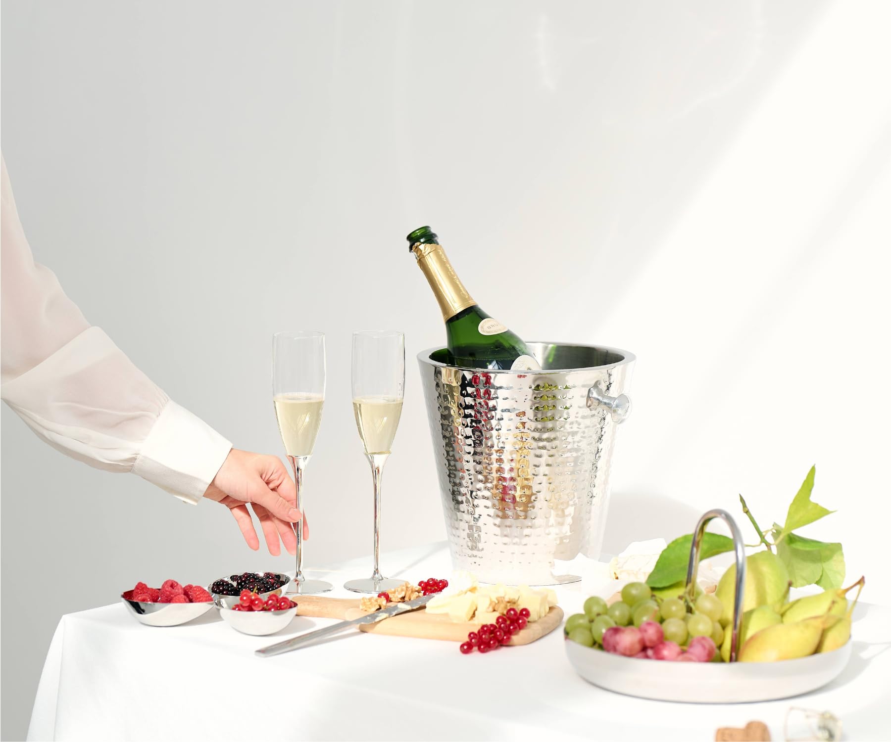 EDZARD 2er-Set Sektkelch Victoria (Höhe 27 cm) aus Glas, Fuß edel versilbert, anlaufgeschützt