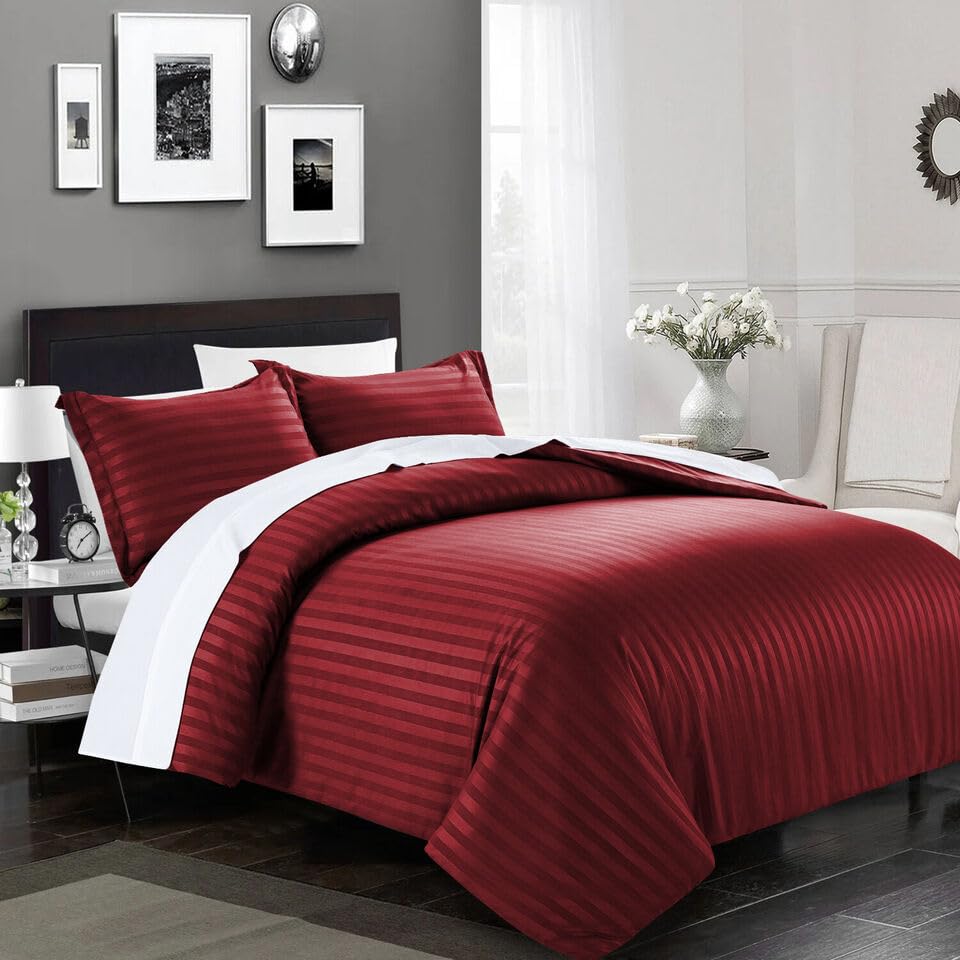 Hotel Duvet Cover Stripe 220x240cm King Size 3 Pcs Set - 1 Duvet Cover 220x240cm (Without Filling) - 2 Oxford Pillow Cases 48x74+5cm - Premium Quality Microfiber Stripe Duvet Cover set (Burgundy)