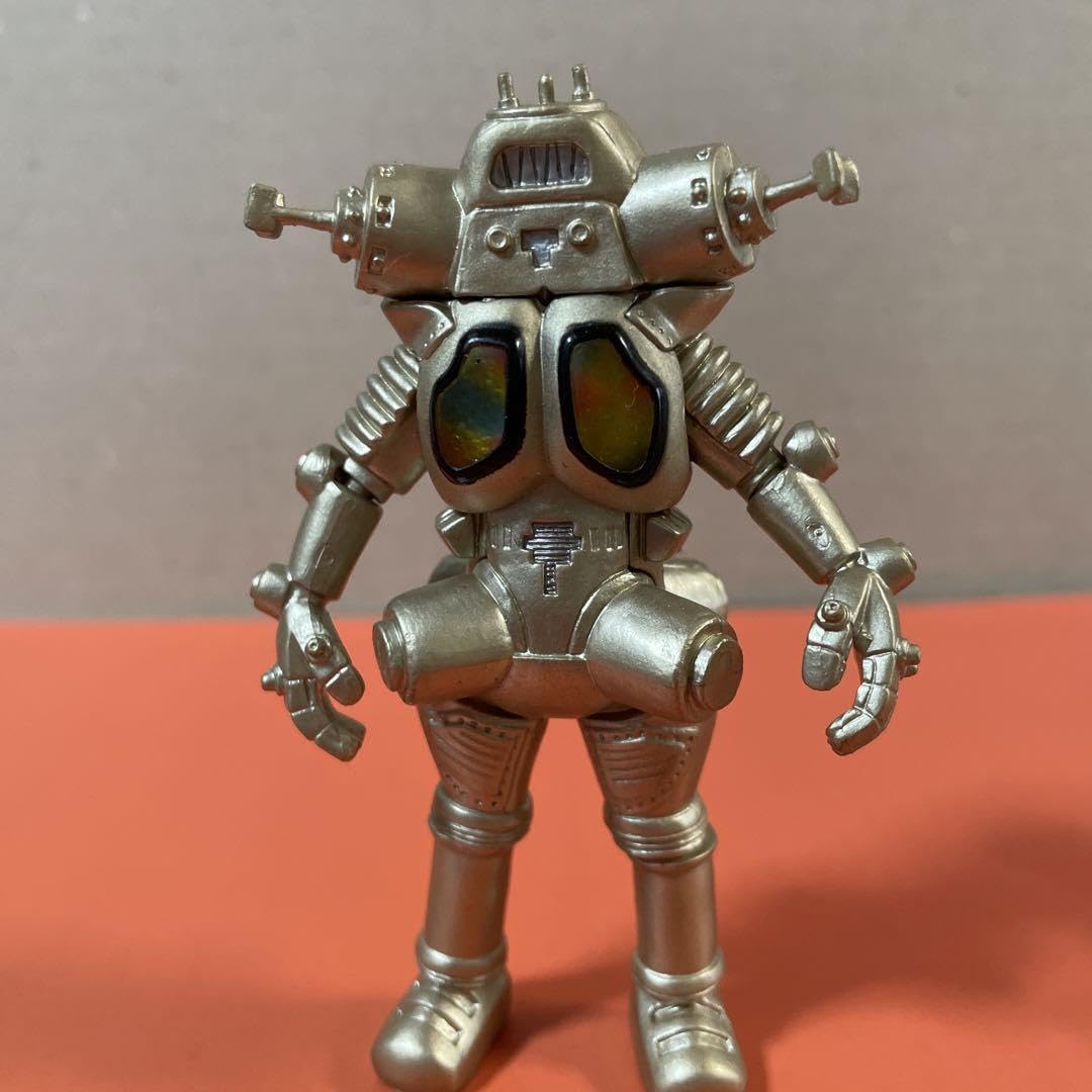 Amazon.co.jp: ?? 854 キングジョー メトロン星人 狙われない街