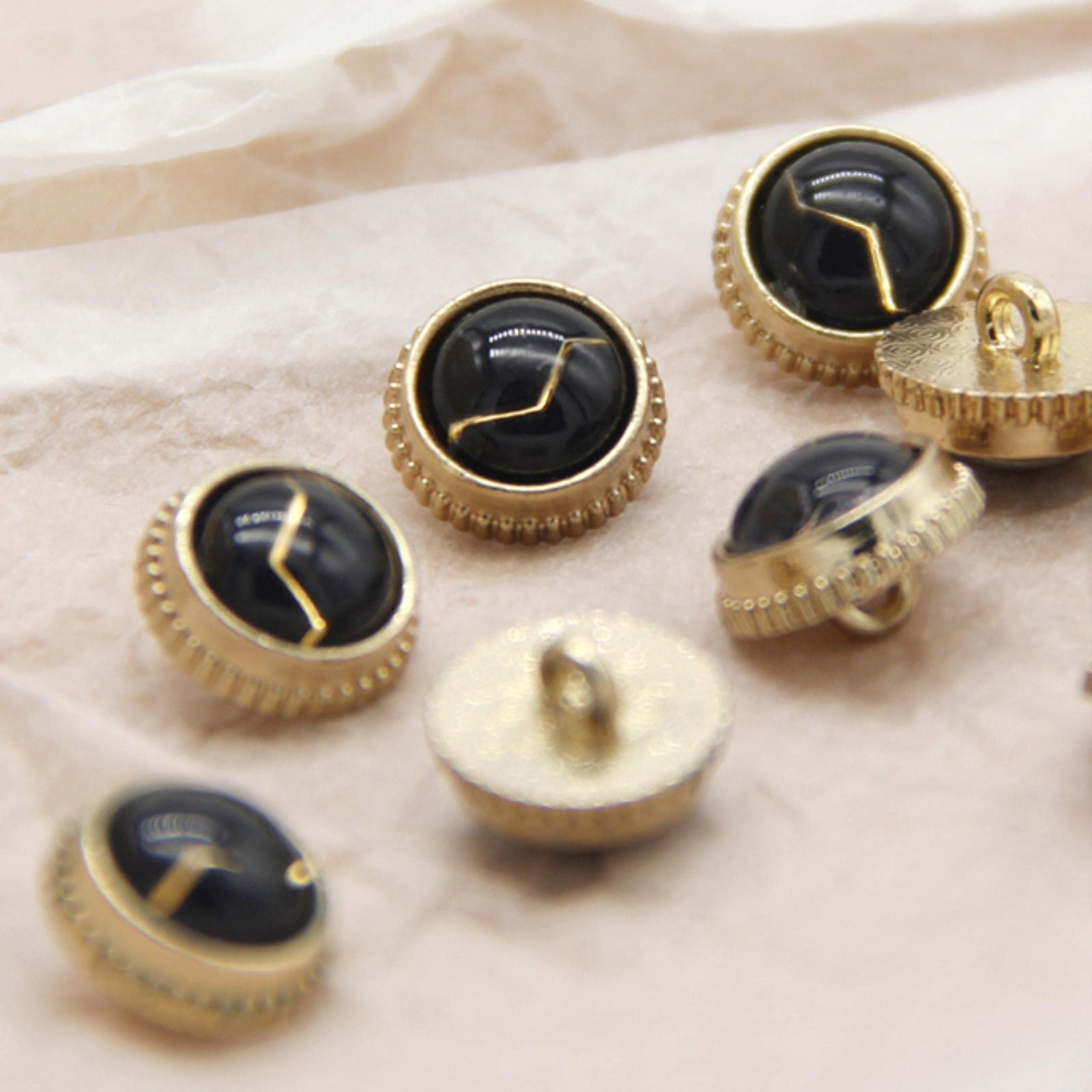 8 szt. Vintage małe złote metalowe guziki do odzieży damskiej koszuli sukienki dekoracyjne ręcznie robione akcesoria szycia(Black)