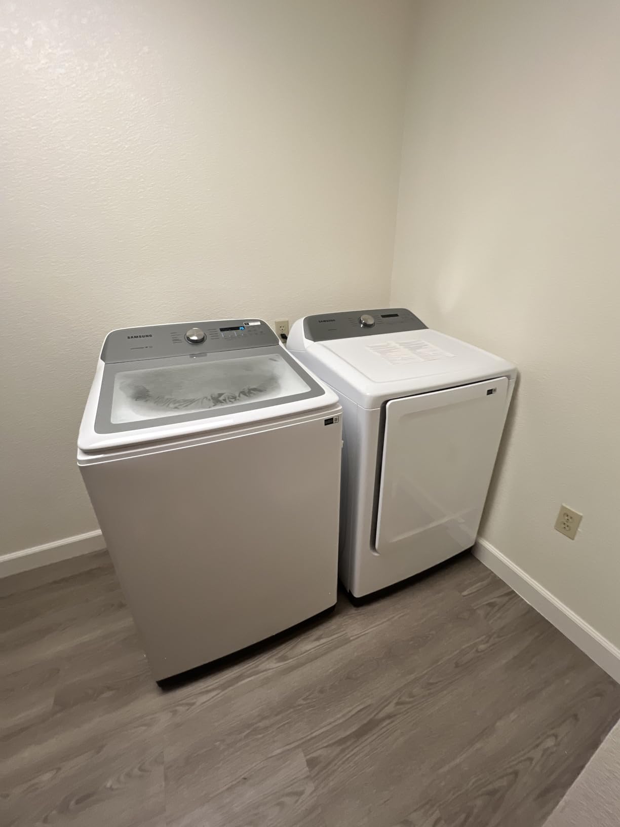 61/mo Finance SAMSUNG WA50R5200WPR White Top Load Washer/Dryer Pair