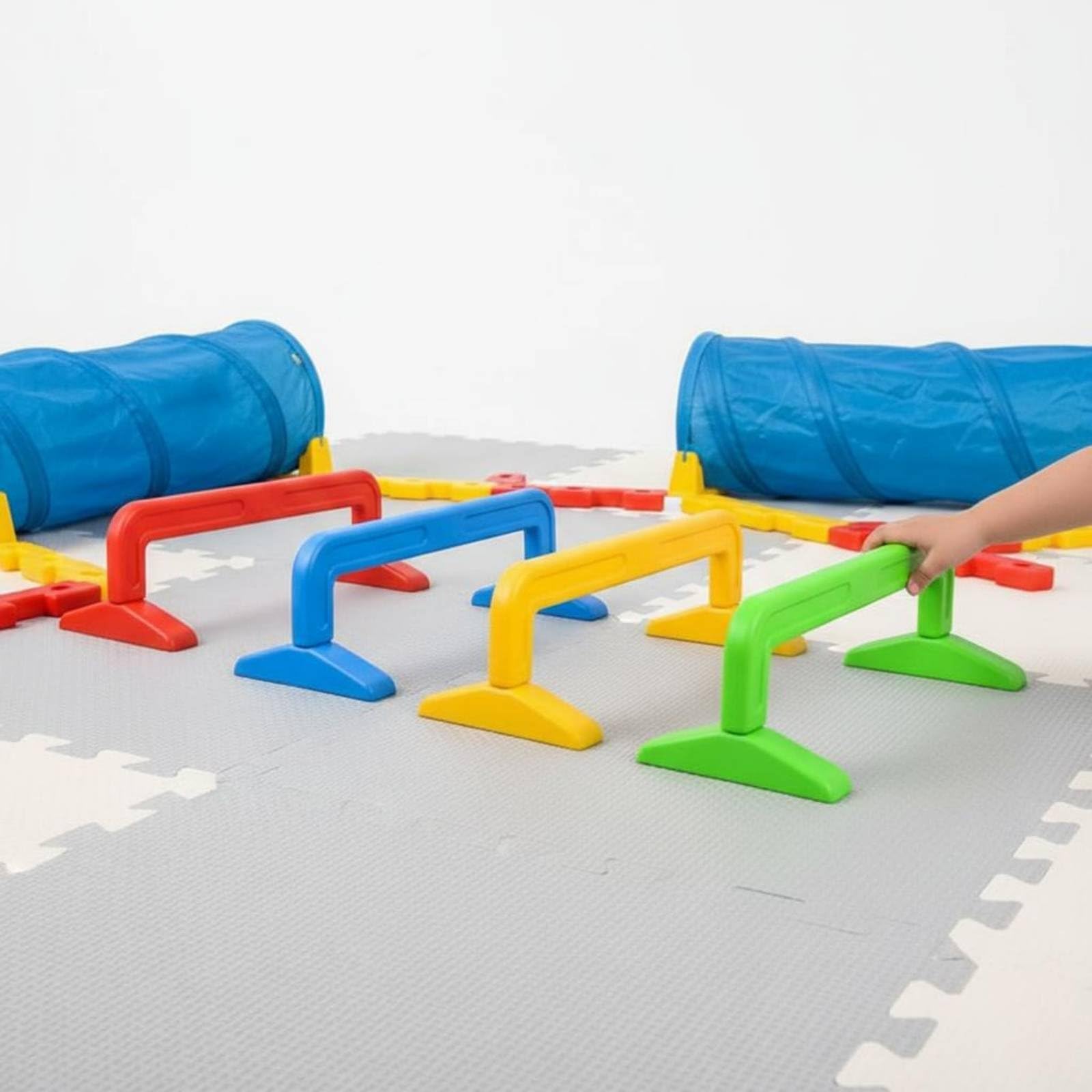 Amagogo Kinder Hürden Set Hindernisparcours Hürden Tunnel Balancierstangen Trainingsspielzeug Verstellbares Design für Krabbeln Springen Gleichgewicht für, Verstellbare Hürden Vierfarbig Set