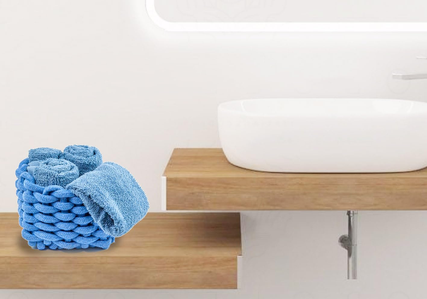 Generico Susanna Home Set 4 Lavette 30x30 in Spugna di Cotone – Asciugamani Ospiti per Bagno, Skincare, Neonato – Confezionate in Cestino in Corda Intrecciata – Blu
