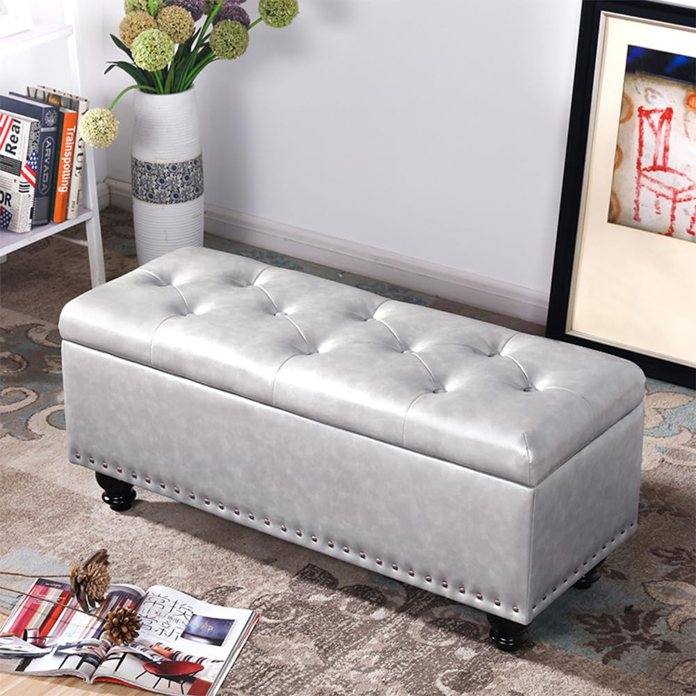 Shally Dogan Pouf de Rangement avec revêtement en Simili Cuir, Repose-Pieds pour Chambre à Coucher, Banc, Tabouret de Salon, canapé avec Structure et Pieds en Bois (Gris Clair)
