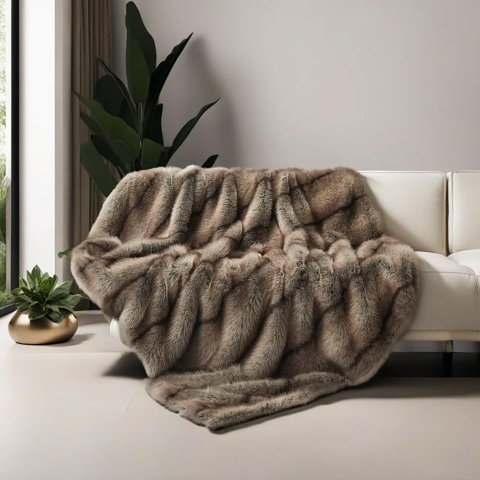 inchgrass Faux Fur Throw Blanket Brown