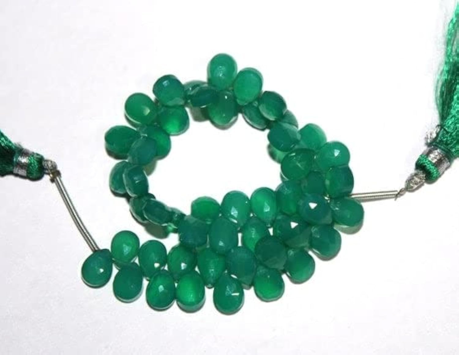 Onyx vert briolettes poire de 7x5 mm idéal pour créer des boucles d'oreilles d'été