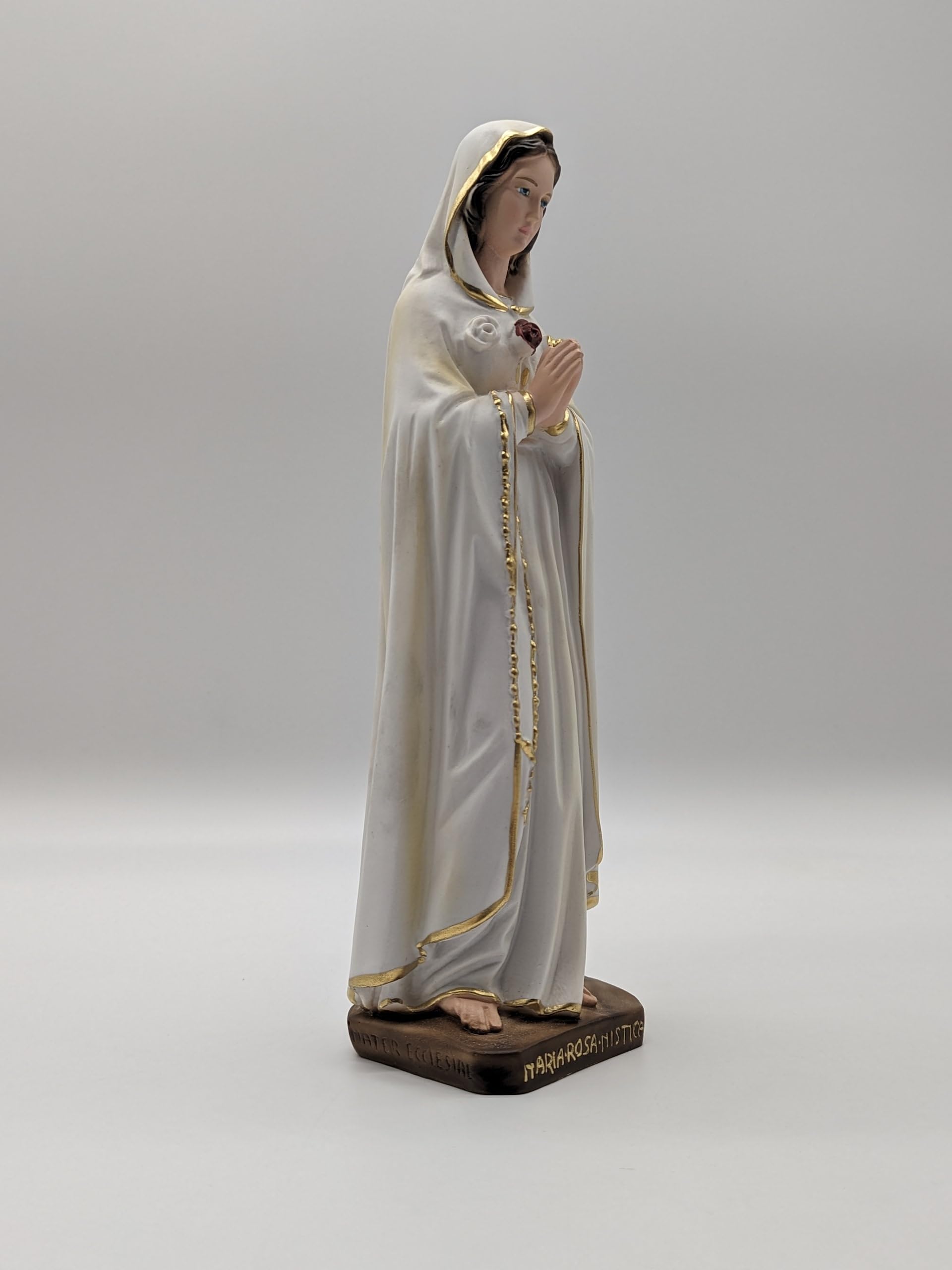 OVUNQUE PROTEGGIMI Statua di Maria Rosa Mistica cm 30 in polvere di marmo. Per interni ed esterni.